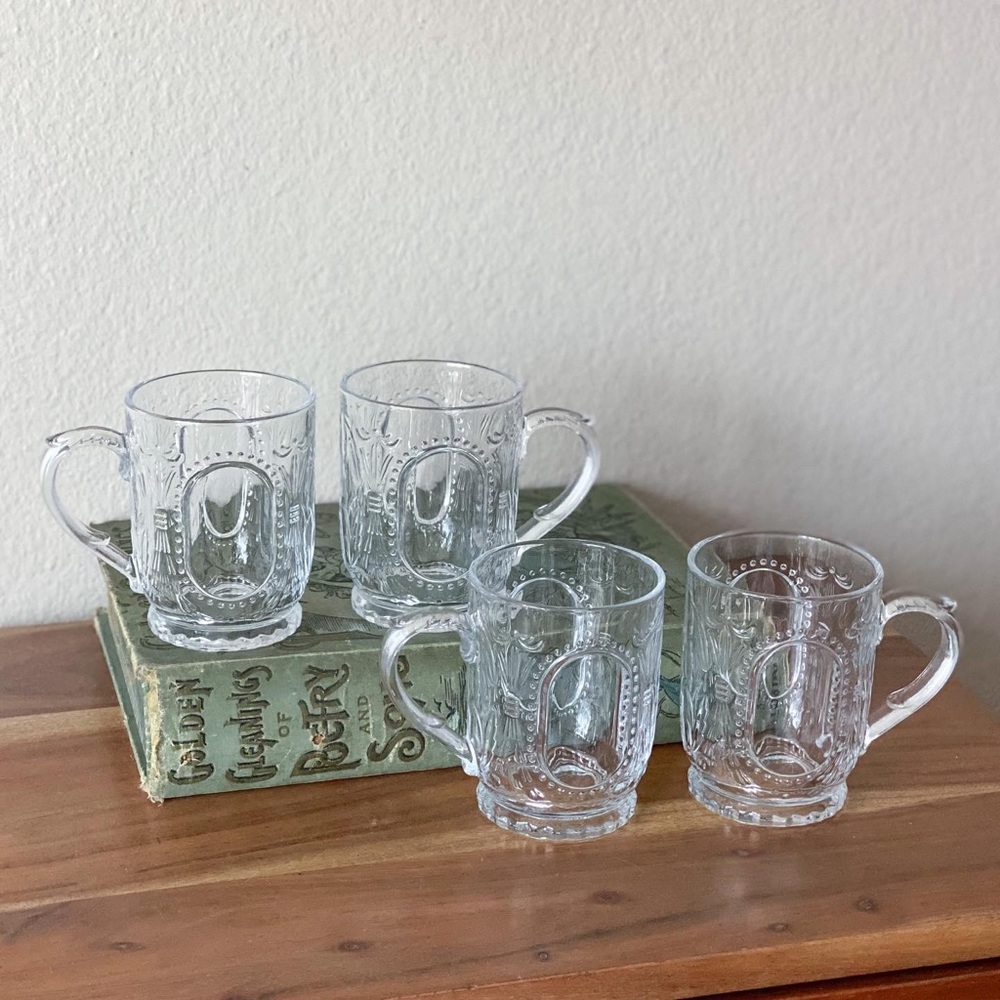 Detailed Glass Mug Set - Picture 5 of 7
